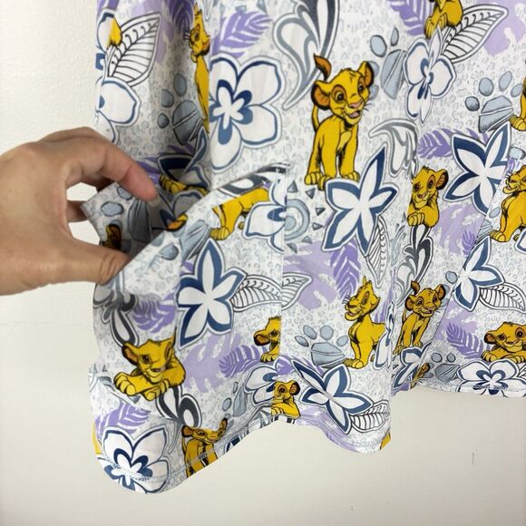 Disney Scrubs Top Simba Lion King 4 Pockets Size Large Kids Medical Office Top - Picture 2 of 6